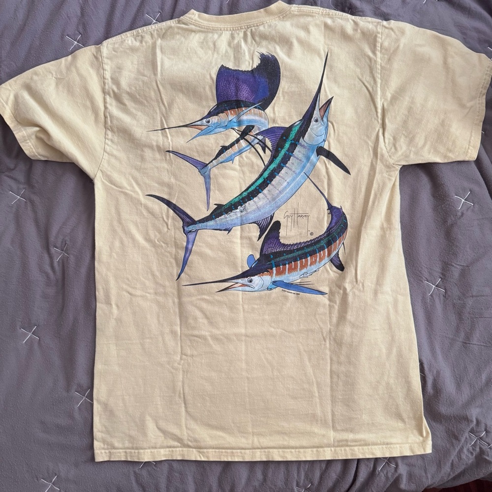 Guy Harvey Yellow Graphic T-Shirt size: M